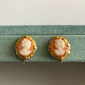 Vintage cameo screwback earrings (gold filled)